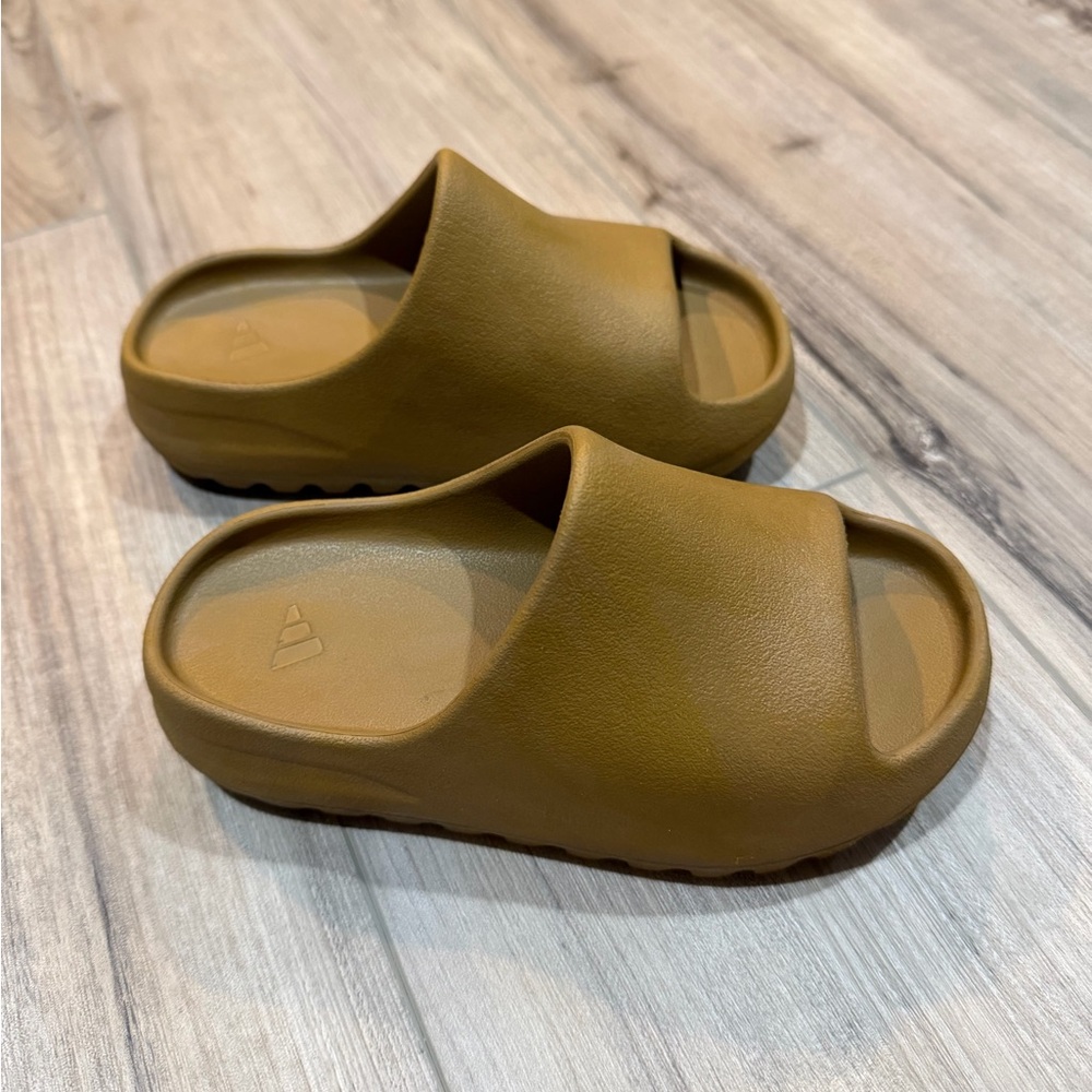 Yeezy slides kids!